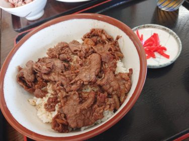 猪狩家(カマイトゥヤー)はイノシシ料理と純黒糖のランチがおすすめ