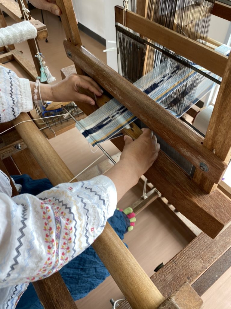 沖縄の伝統織物 ミンサー織り体験 とその模様に隠された知られざる意味 西表島あそび